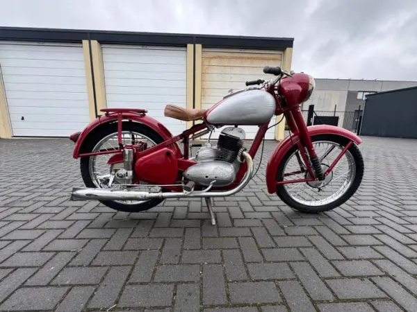 1954 Jawa 250 - € 3.800 · Bieden (1/1)