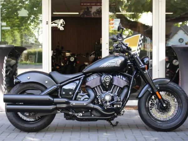 2023 Indian Chopper 116 Chief Bobber Dark Horse, 24 Maanden Exclu - € 20.950 (1/1)