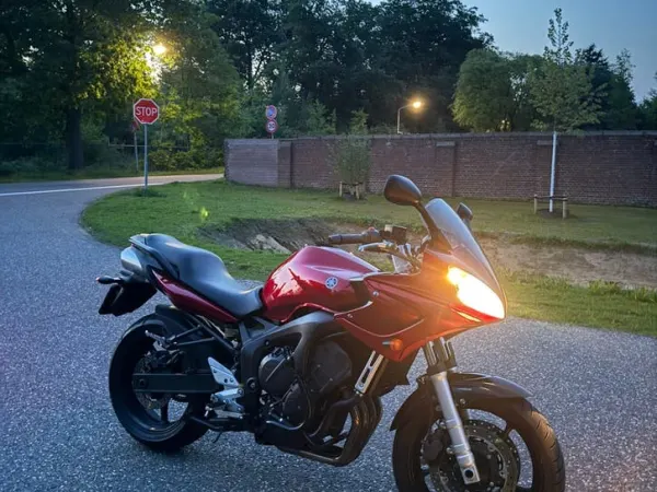 2006 Yamaha FZ 6 Fazer - € 3.400 (1/1)