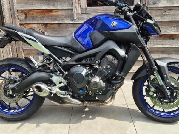 2018 Yamaha MT 09 - € 7.500 · Bieden (1/1)