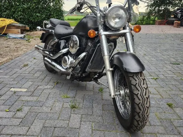 1996 Kawasaki VN 800 - € 2.250 · Bieden (1/1)