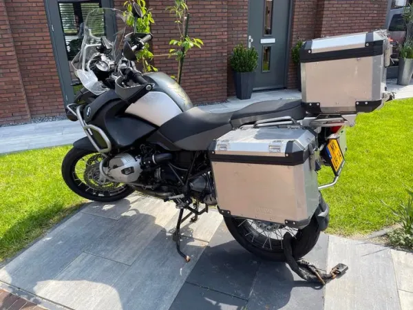 2010 BMW Toermotor-Perfect Voor Lange ritten! - €6,800 · Bidding (1/1)