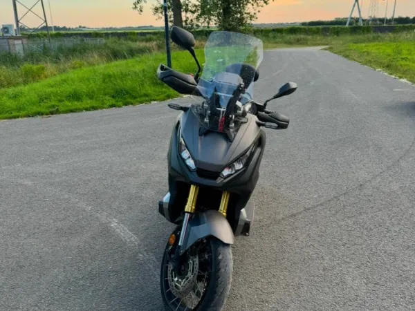 2017 Honda X-ADV - €7,300 · Bidding (1/1)