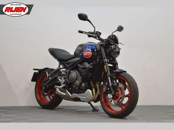 Year unknown Triumph Trident 660 Triple Tribute Edition (bj 2025) - €9,290 (1/1)