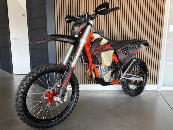 2023 KTM 450 EXC 2023 Akrapovic, WP Trax Vering - €10,990 (1/1)
