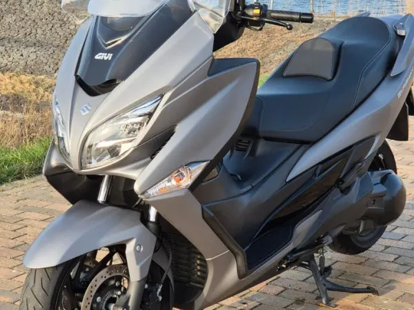 2018 Suzuki Burgman 400 - €3,390 · Bidding (1/1)