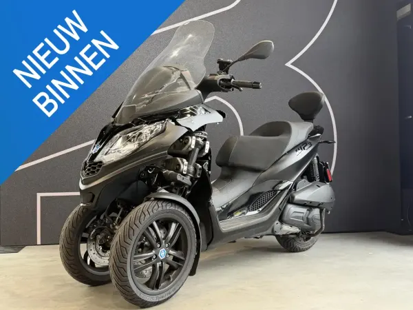 2023 Piaggio MP3 300 - €2,949 · Bidding (1/1)