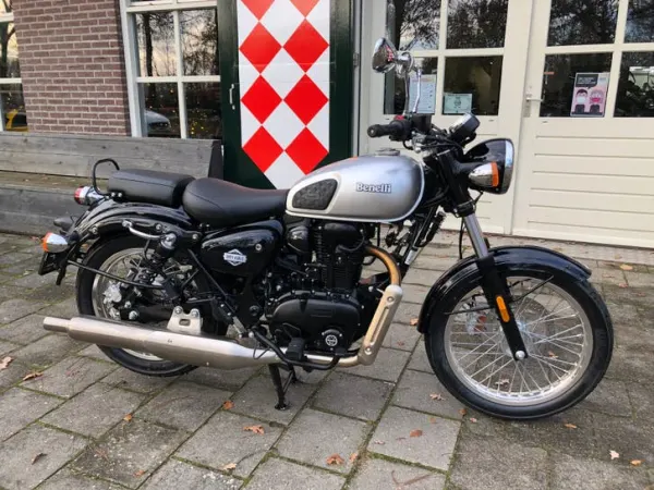 2025 Benelli Imperiale 400 ABS A2 (bj 2025) - € 5.099 (1/1)