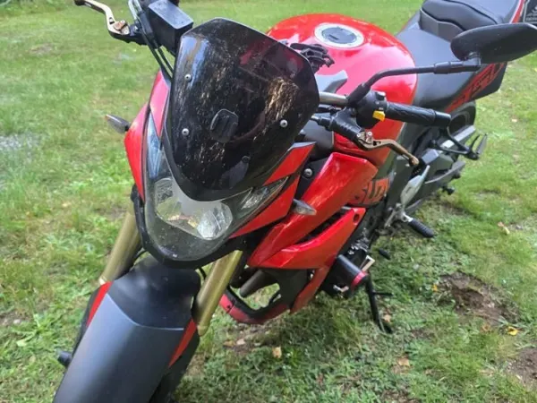 2015 Suzuki GSX-S750-Krachtige Naked Bike - € 3.950 · Bieden (1/1)