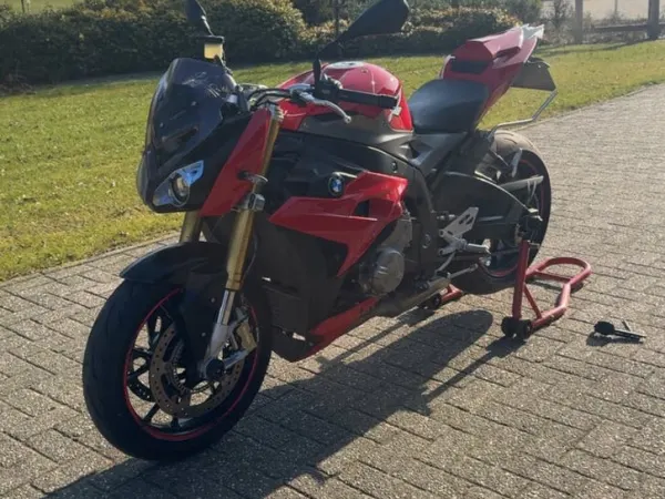 Bouwjaar onbekend BMW S 1000 R - € 8.850 · Bieden (1/1)