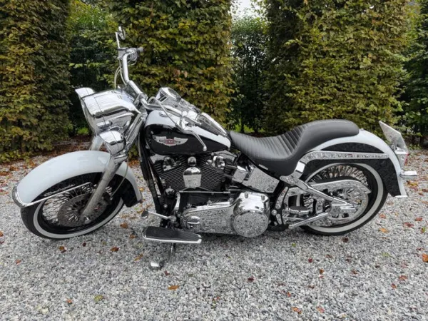 Year unknown Harley-Davidson Softail Deluxe - €16,500 · Bidding (1/1)