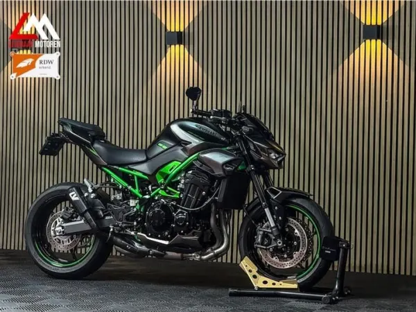 Year unknown Kawasaki Z900 Performance-Leovince-Quickshifter - €11,749 (1/1)