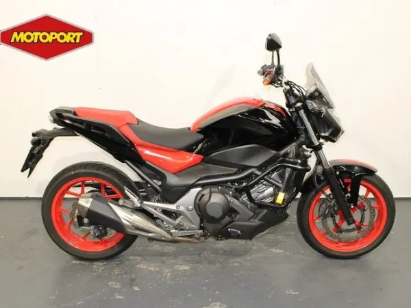 2017 Honda NC 750 S DCT - € 5.890 · Bieden (1/1)