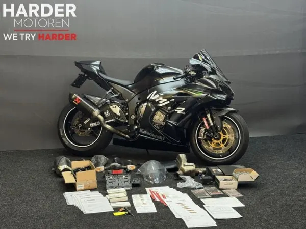 Bouwjaar onbekend Kawasaki Ninja ZX-10R - € 12.699 · Bieden (1/1)