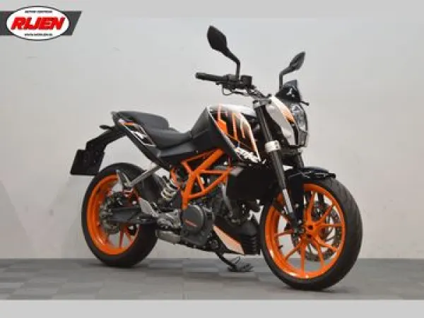 2015 KTM 390 Duke - €3,890 (1/1)