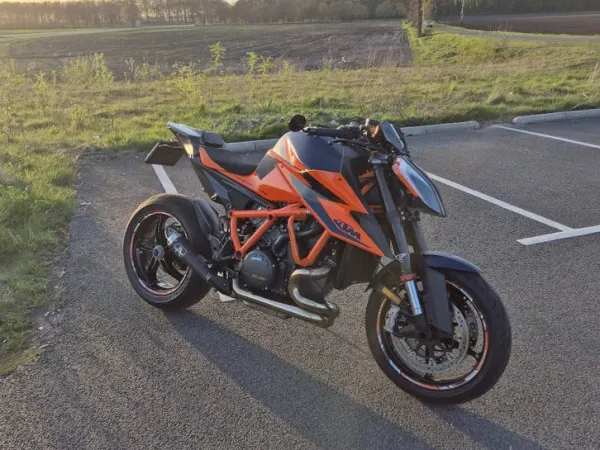 2020 KTM 1290 Super Duke R - €14,495 (1/1)