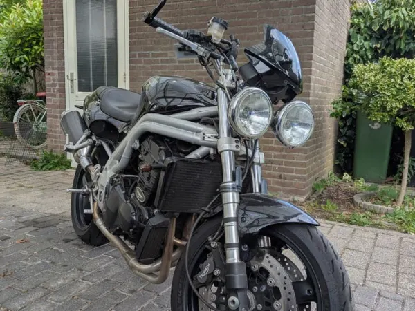 1998 Triumph Speed Triple - €1,750 · Bidding (1/1)