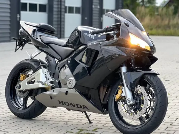 2003 Honda CBR 600 RR - € 5.150 (1/1)