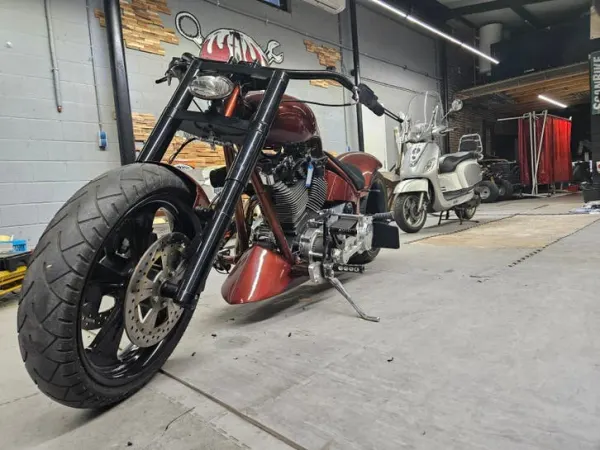 Bouwjaar onbekend Harley-Davidson Custom Bike met Ultima Performance Blok en 300er Achterband - € 21.000 · Bieden (1/1)