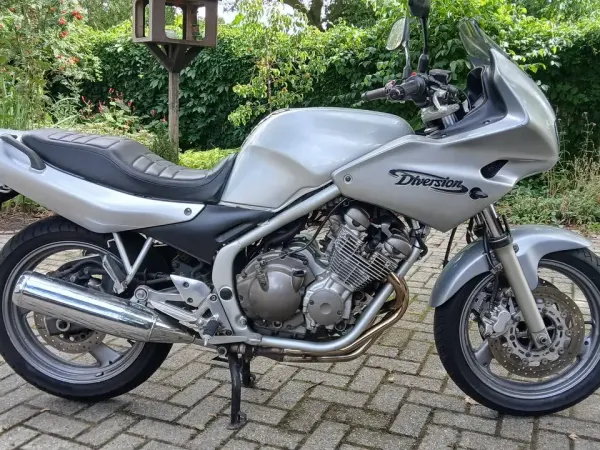 2003 Yamaha XJ 600 - €850 (1/1)