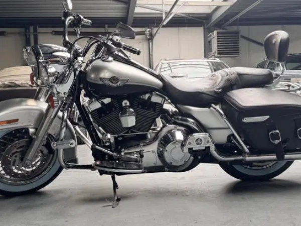 2002 Harley-Davidson 88 FLHRCI Road King Classic Anniversary 2003 - € 9.950 (1/1)