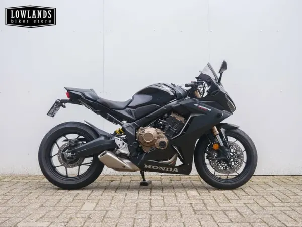 Bouwjaar onbekend Honda CBR 650 R - € 7.995 · Bieden (1/1)