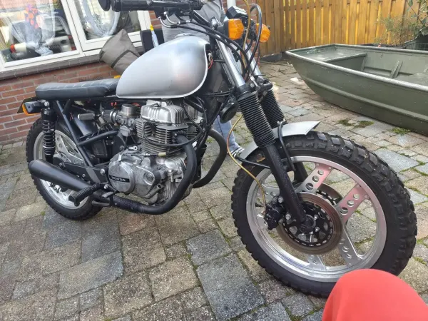 1979 Honda CB 400 - € 600 (1/1)