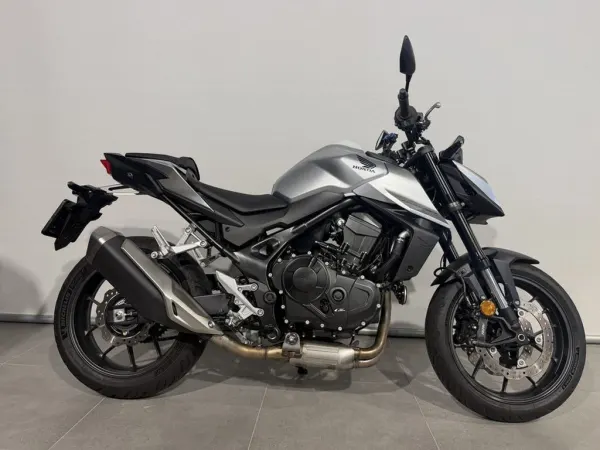 2025 Honda CB 750 - €8,290 (1/1)