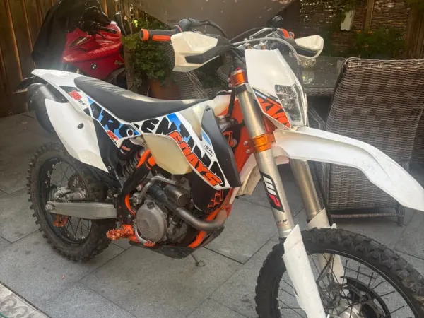 2014 KTM 350 EXC-F six Days 2014 - € 4.750 · Bieden (1/1)