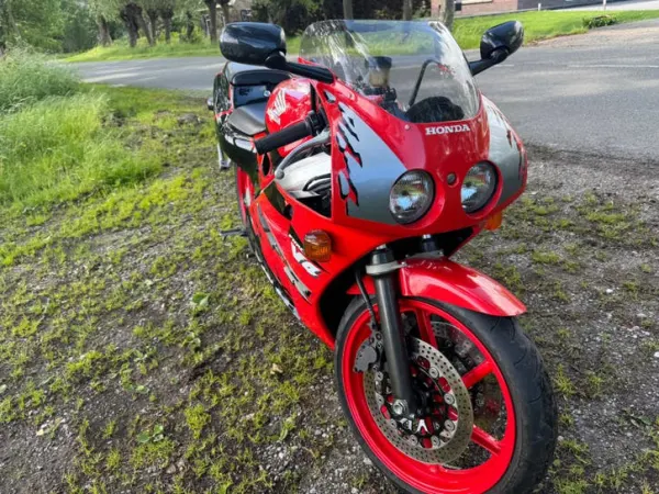 1993 Honda VFR 400 R - € 7.850 (1/1)