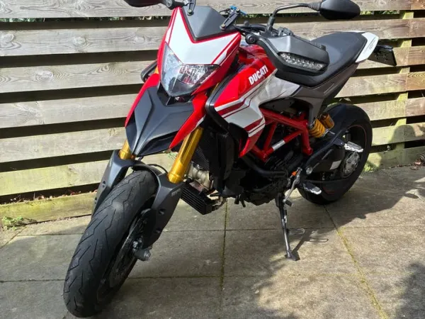 2017 Ducati Hypermotard 939 - €10,950 · Bidding (1/1)