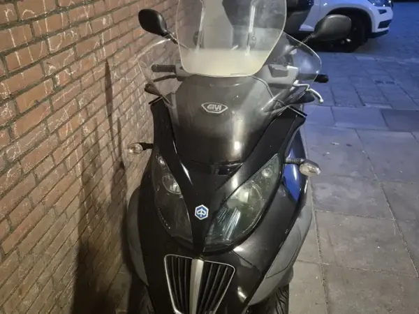 2008 Piaggio MP3 250 - € 1.900 (1/1)