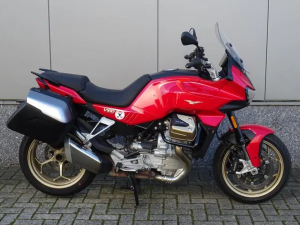 2023 Moto Guzzi V 100 Mandello (bj 2023) - €11,945 (1/1)