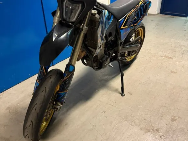 2004 KTM 525 exc Supermoto Velgen met Kenteken - € 3.250 · Bieden (1/1)