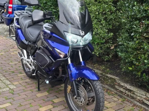 2004 Honda Varadero - € 5.250 · Bieden (1/1)
