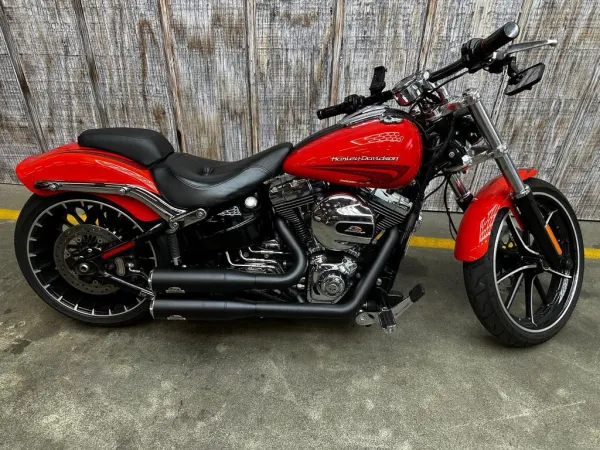 2016 Harley-Davidson Breakout FXSB - € 16.999 (1/1)
