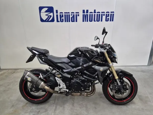 Year unknown Suzuki GSR 750 (bj 2011) - €4,999 · Bidding (1/1)