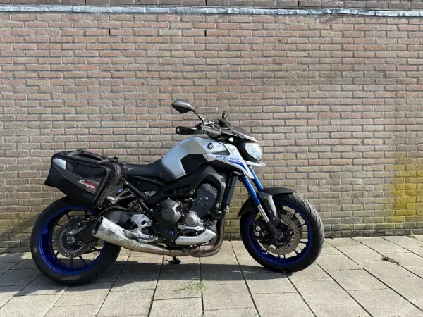 2015 Yamaha MT-09 - €7,495 (1/1)