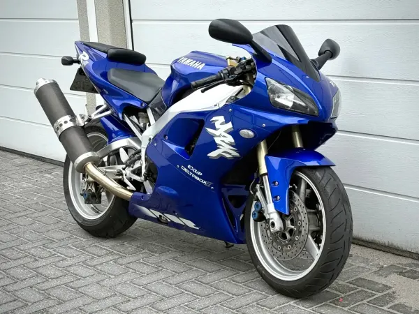 1998 Yamaha YZF-R1 - €5,950 (1/1)