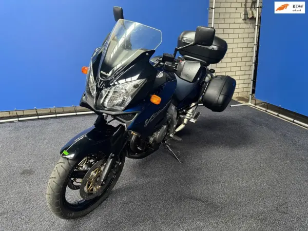 2003 Suzuki V-Strom 1000 - €3,750 (1/1)