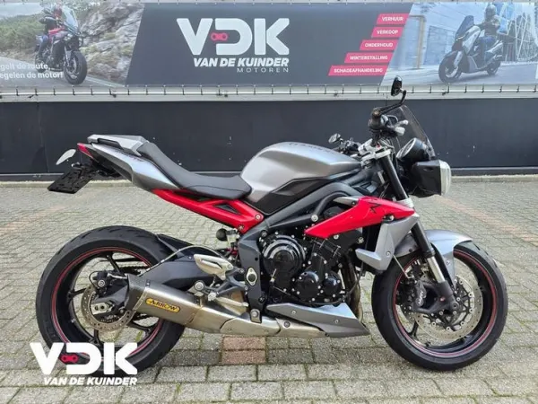 2014 Triumph Speed Triple R (bj 2014) 47,693 km - € 5.449 (1/1)