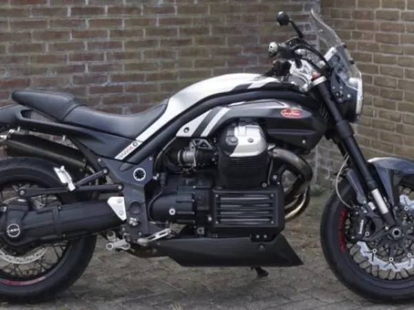 2013 Moto Guzzi Griso 1200 SE Black Devil - €10,000 · Bidding (1/1)
