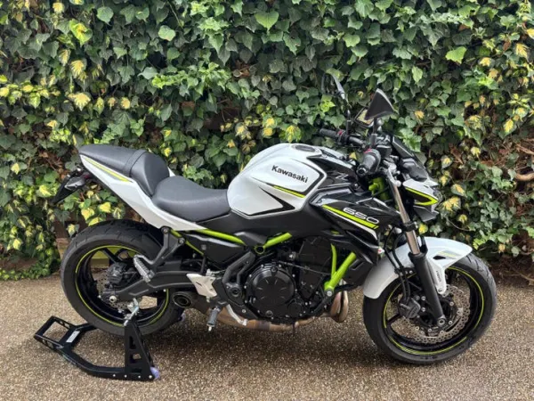 Year unknown Kawasaki Z650 - €6,200 · Bidding (1/1)