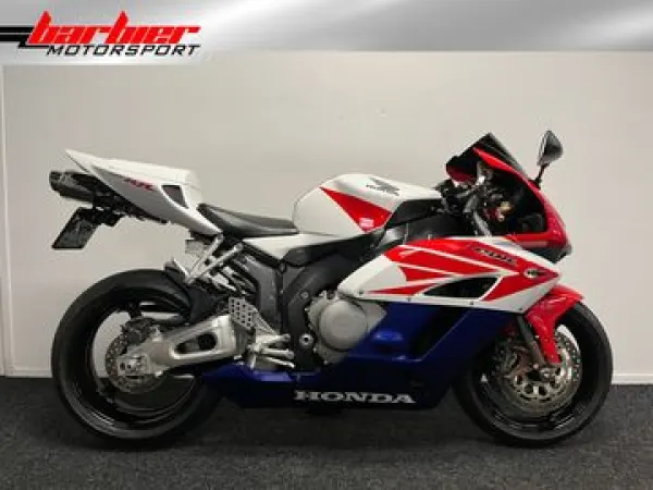 2004 Honda CBR 1000 RR Fireblade - € 4.790 (1/1)