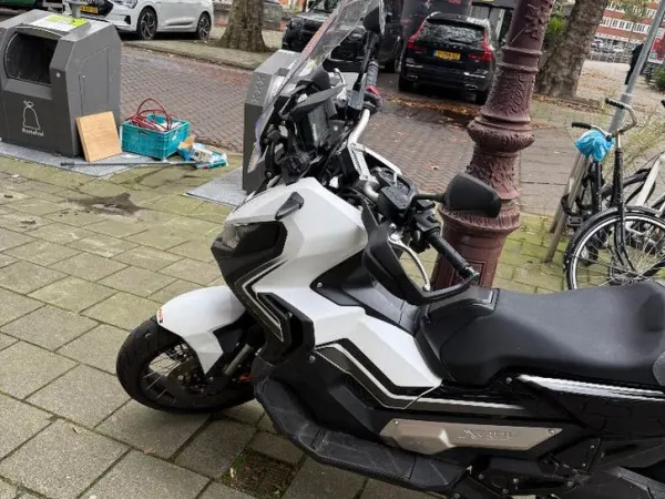 2021 Honda X-ADV - €10,500 · Bidding (1/1)