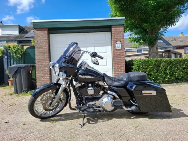 Year unknown Harley-Davidson Road King 2004 met Extra's - €8,999 (1/1)