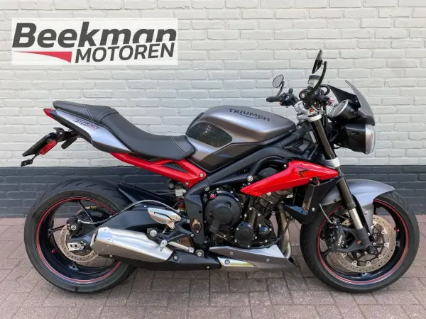 2021 Triumph Street Triple R - €7,450 (1/1)