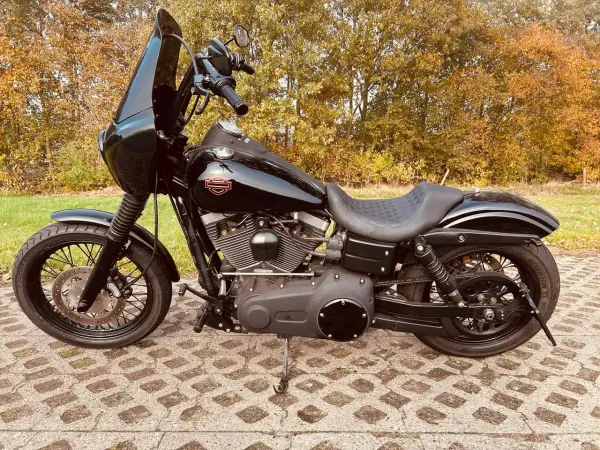 2008 Harley-Davidson Dyna Street Bob - € 13.750 (1/1)