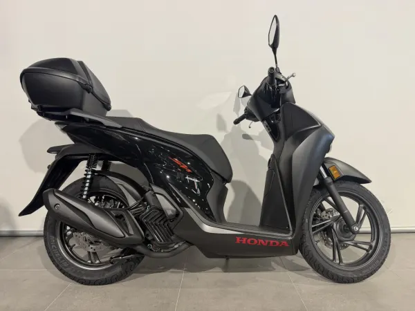 2026 Honda SH 150 - €5,099 (1/1)