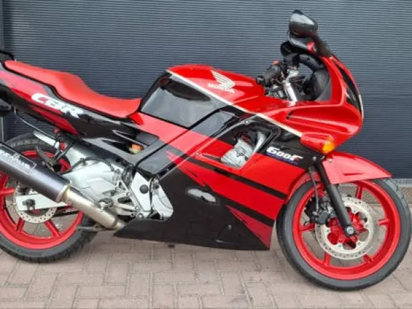 Bouwjaar onbekend Honda CBR 600 F - € 1.550 · Bieden (1/1)